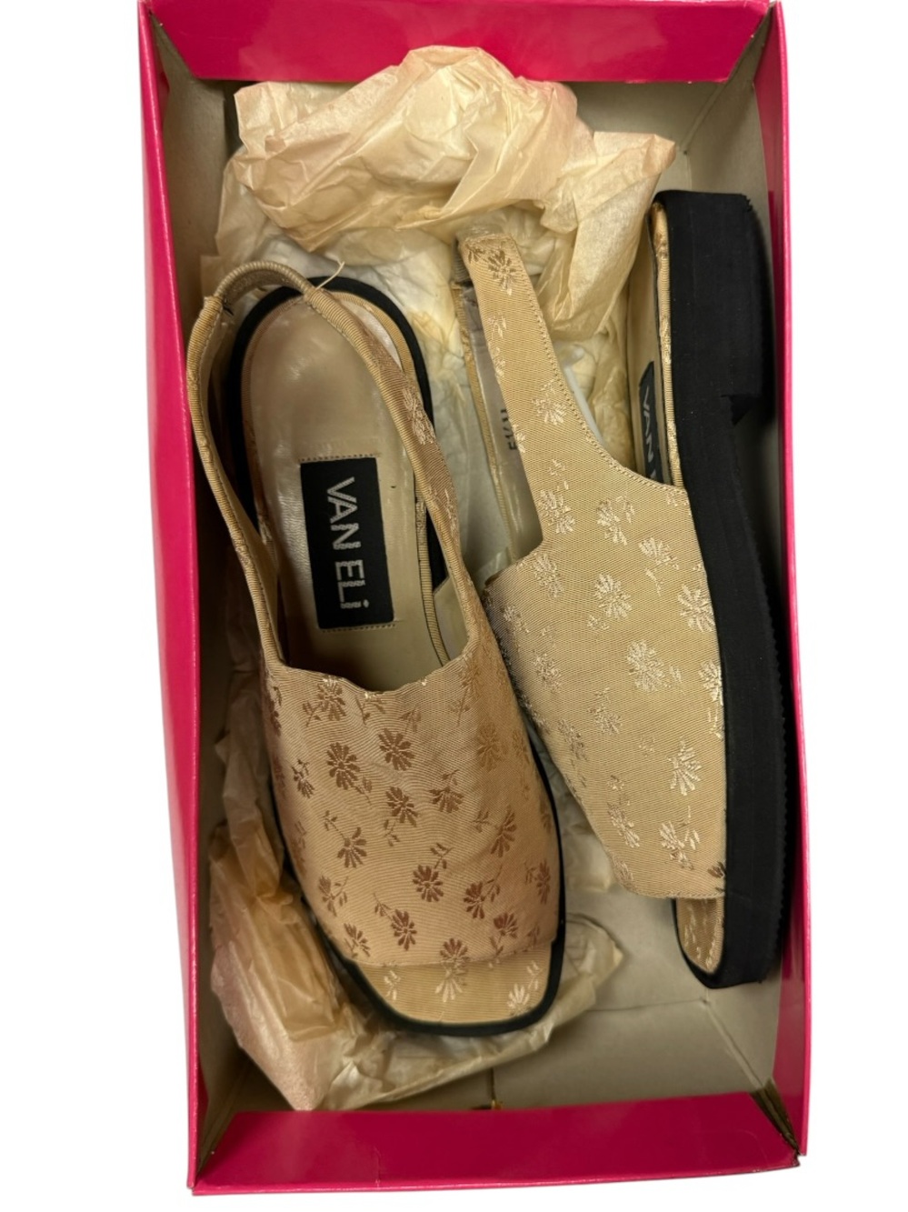 NIB Vaneli Women's Gold Floral Slingback Sandals 5.5